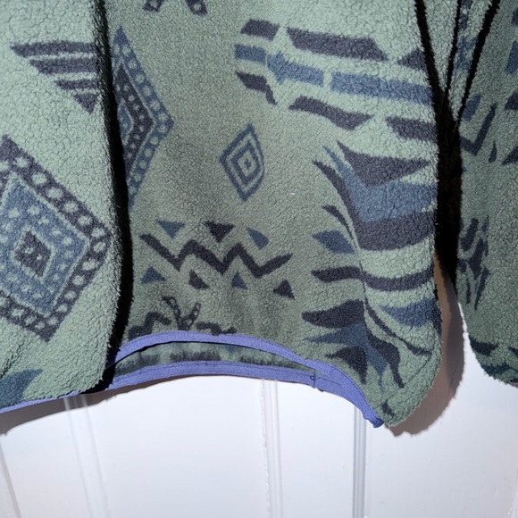 Men's Patterned Fleece Pullover by Riley Ridge - Picture 4 of 4